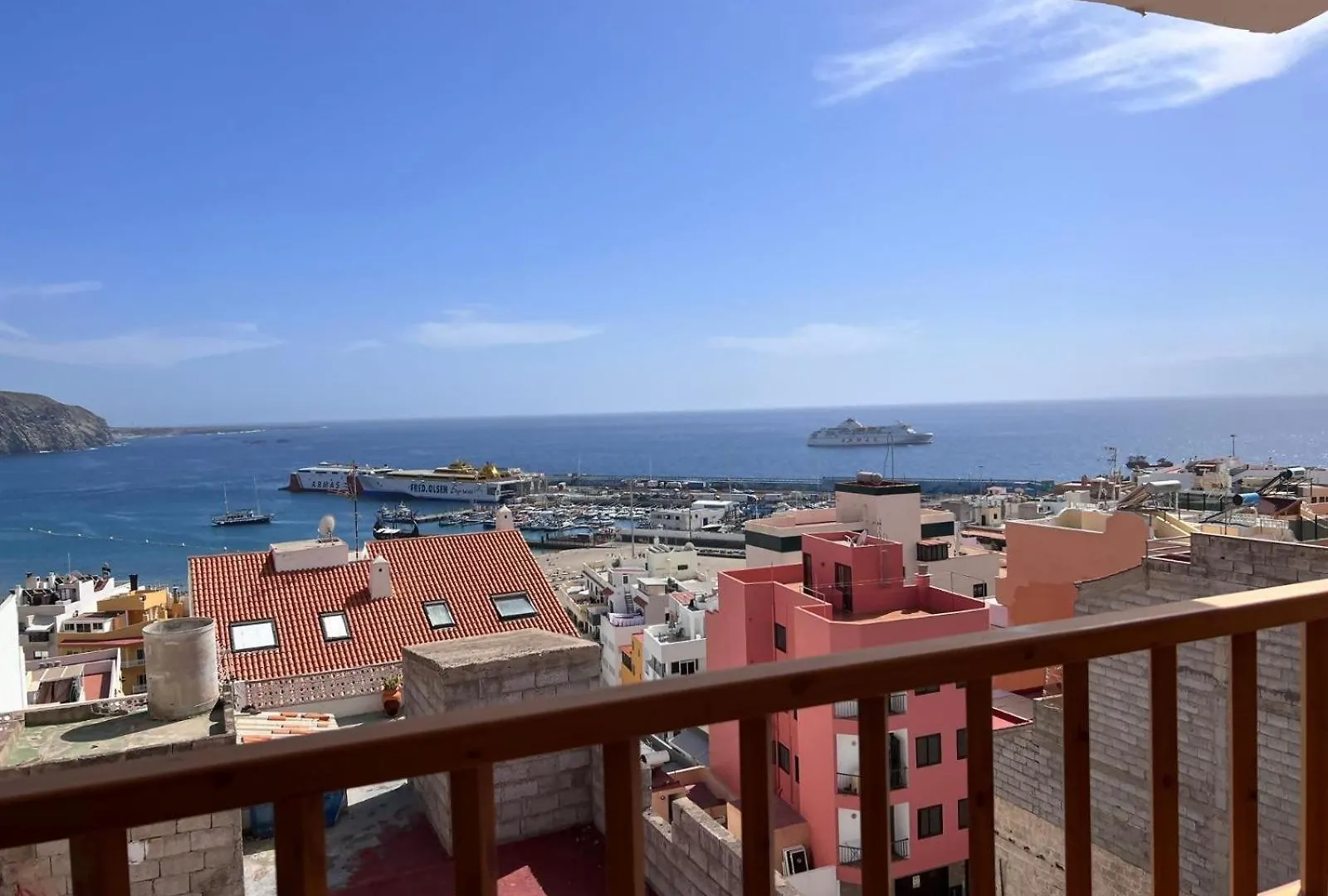 Vista Mar Y Piscina Climatizada Apartment Arona  Spain