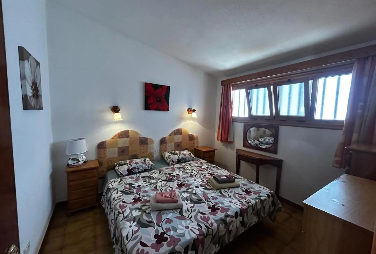 Vista Mar Y Piscina Climatizada Apartment Arona
